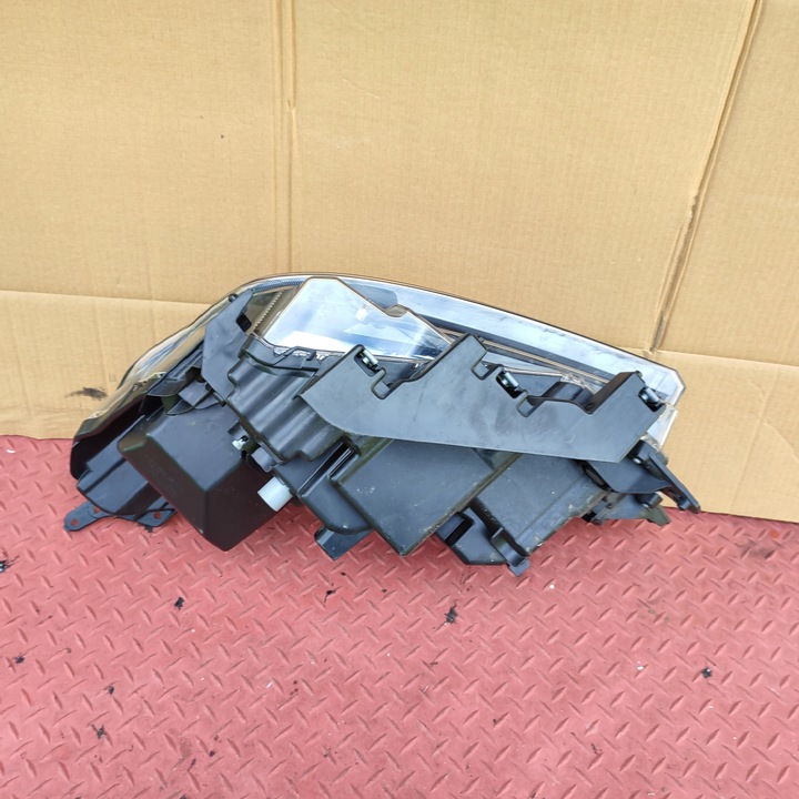 фото №8, Suzuki sx4 s-cross скрос не склеєна демонтаж повний led європа лампа права