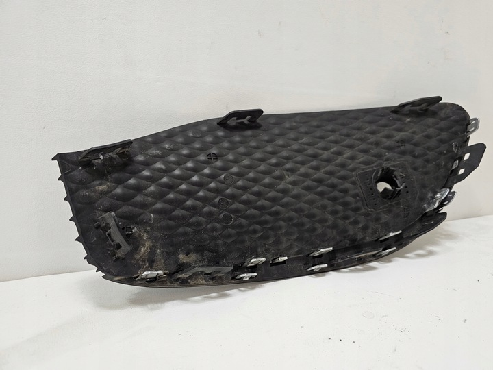 фото №8, Решітка бампера права mercedes e-klasa w213