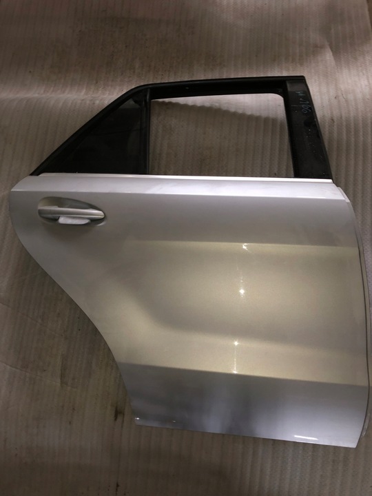 фото №1, Mercedes w166 ml дверь правые зад комплектные 755
