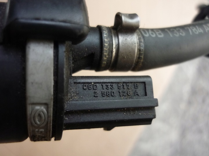фото №13, Клапан вакуум vw 2.0 fsi 150km 06d133517b справний