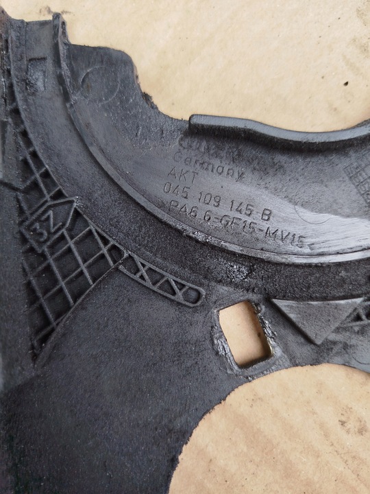 фото №4, Корпус розподільний вал arl vw golf seat leon 045109145b