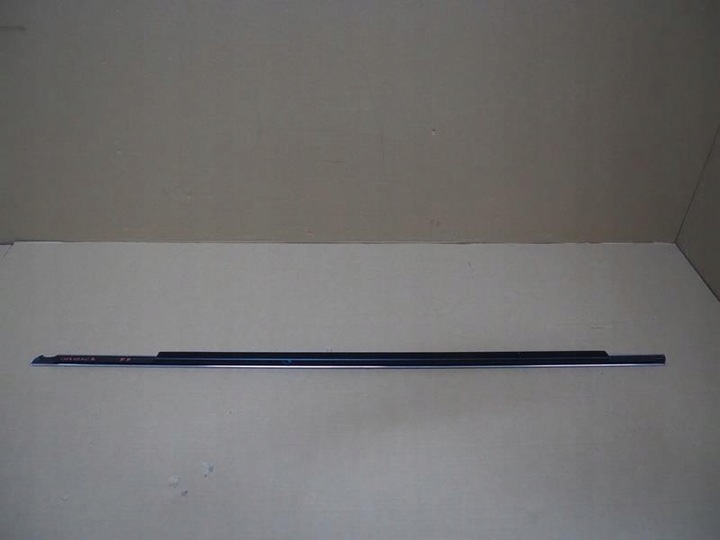 фото №6, Планка накладка двері ущільнювач скла лівий перед opel insignia a