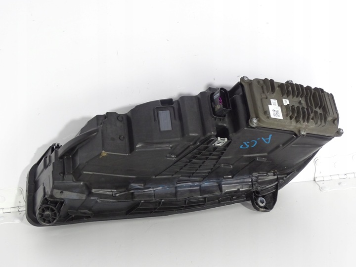 фото №9, Лампа перед правая lucid air p10-l110r0-02