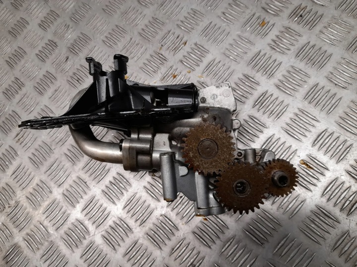 фото №5, Audi a8 4.0 tfsi d4 4h 079115103be насоса масла