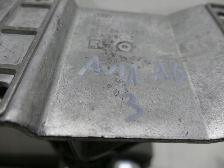 фото №14, Audi a8 d3 рестайлінг підлокітник телефон сіра шкіра