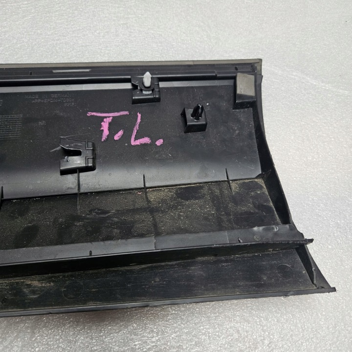 фото №13, Tiguan allspace seat teracco молдинг дверь правая зад 5nl854950n 5fj854950d