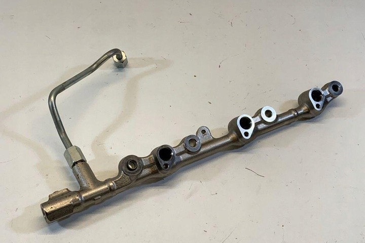 фото №1, Планка вприскувальний lexus rx _l2_ 2380731110 3.46l 2017