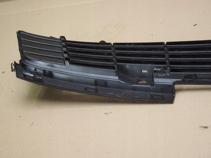 фото №13, Opel astra l vi решітка бампера перед 9839979680