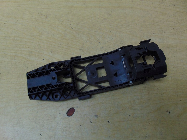 фото №1, Кронштейн крепление ручка vw golf vi 5n0839885h