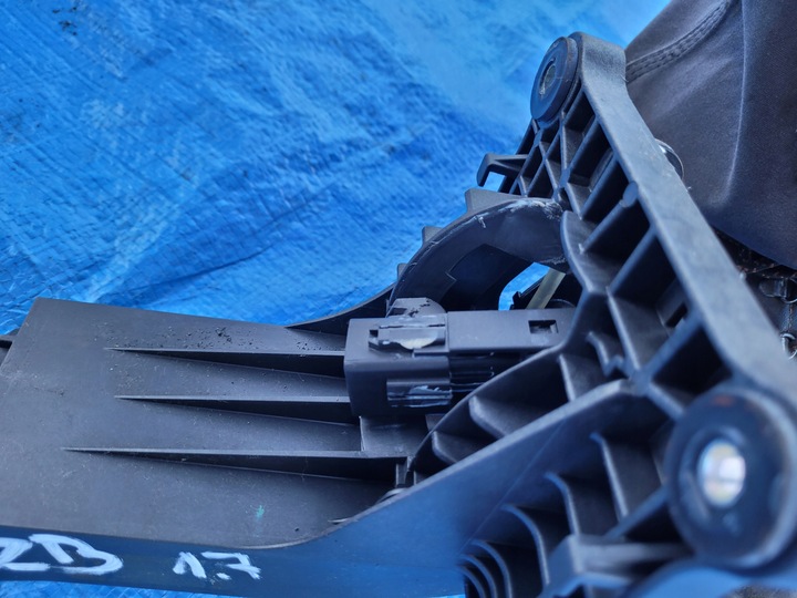 фото №8, Запчасти | zafira b домкрат изменения 6 коробки передач 1.7 1.9 cdti m32 8126100101