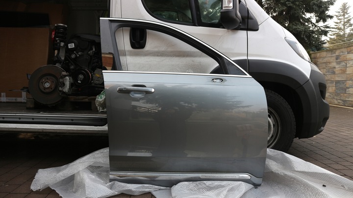 фото №1, Дверь правые передние комплектные do volvo xc90 714!!!