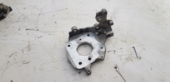 фото №1, Лапи насоса впрыскивающая peugeot expert 1.5 синий hdi yh01 9817304180