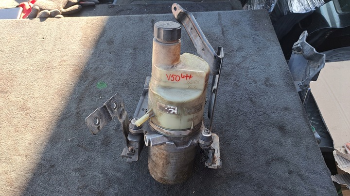 фото №9, Volvo c30 s40 ii v50 c70 рестайлінг насос підсилювача koszmocowani kpl. 31202520