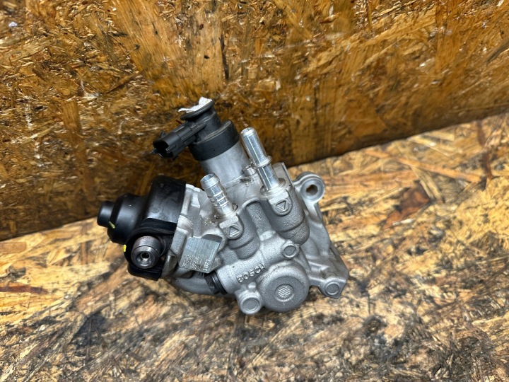 фото №6, Насос топливная рейка fiat ducato alfa romeo giulia stelvio 2.2 d 0445010747