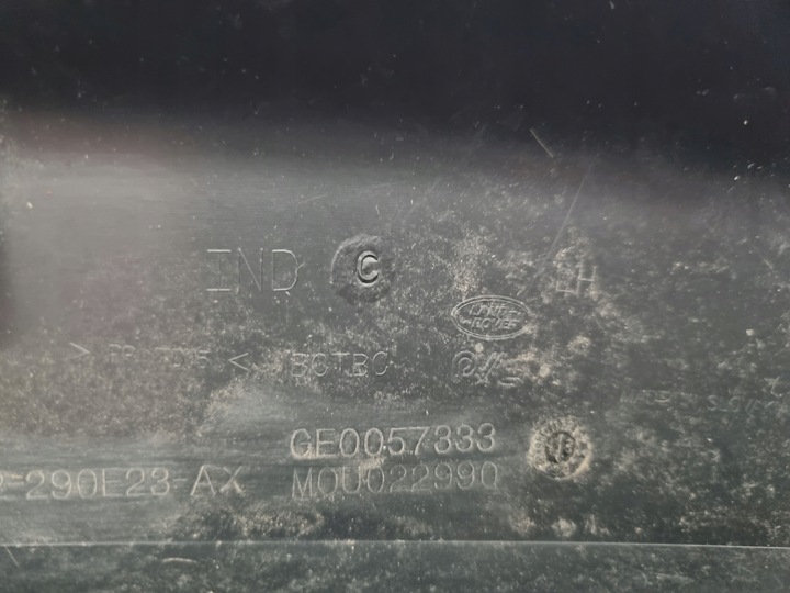 фото №15, Планка крыльев левый зад land rover defender ii l663 2020- l8b2-290e28-a