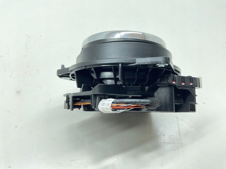 фото №5, Знак ручка багажника кришки камера vw golf viii 5h0827469r