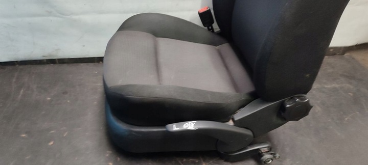 фото №13, Сидіння сидіння комплект vw golf iv 1,4 16v 5d hb