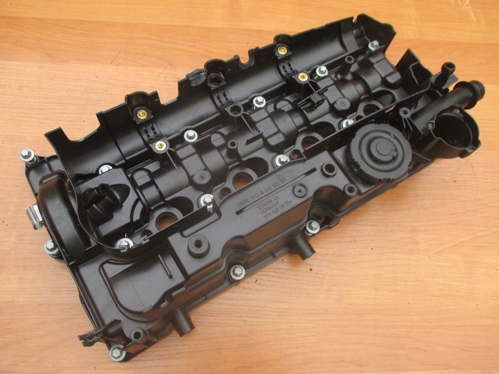фото №14, Bmw f20 f10 f22 f30 d n47 крышка клапанов 8570828 8570829