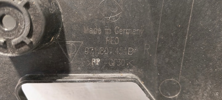 фото №13, Ковзун бампера правий зад porsche panamera 971