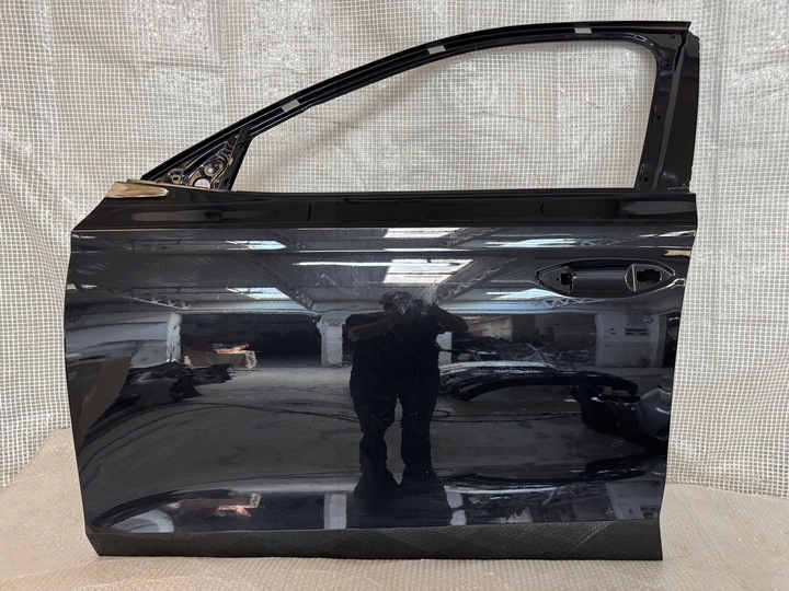 фото №1, Skoda octavia iv 4 левая передние дверь