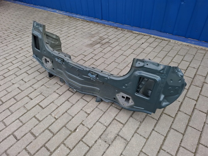 фото №9, Toyota yaris iv 4 2020- панель задня багажника ÷
