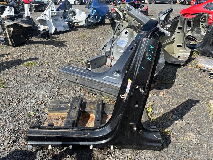 фото №1, Поріг лівий стійка a6 c8