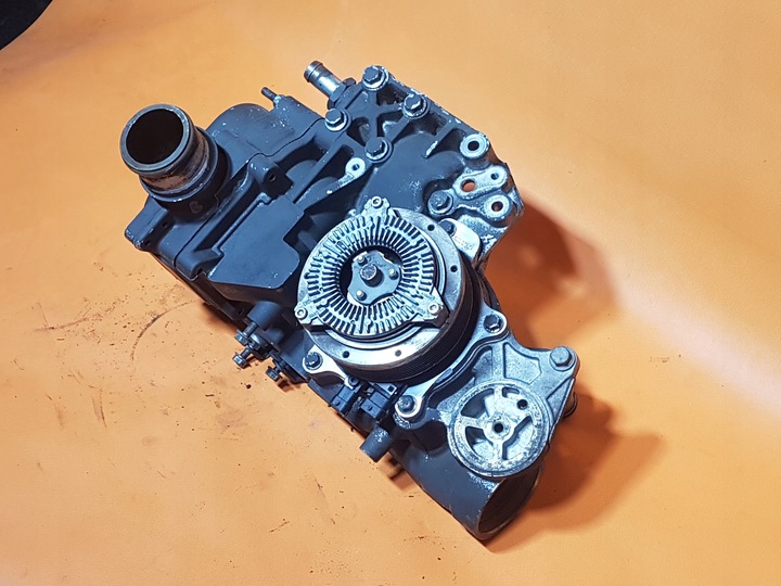 фото №3, Насос води ze зчеплення plus корпус daf xf 106