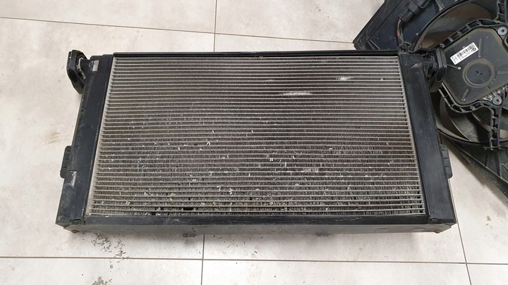 фото №8, Bmw i3 радіатор вентилятор pas переднє