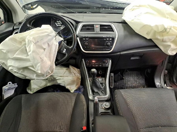 фото №8, Suzuki sx4 реле 2015 1.6l 0689004670 068900-4670