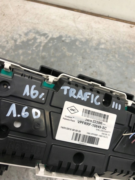 фото №6, Панель приладів renault trafic iii 248102239r