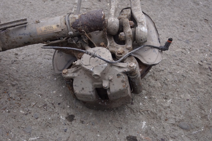 фото №13, Поворотна опора лівий перед mercedes w204