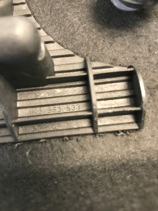 фото №9, Полиця багажника vw golf v 1k6863533