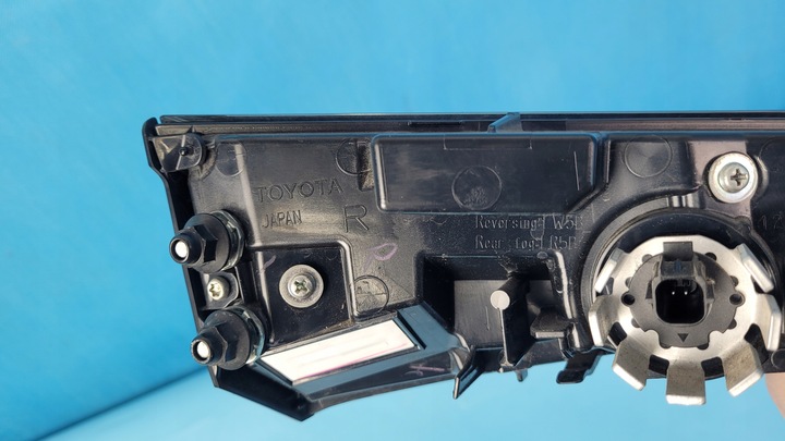 фото №7, Suzuki swace 21r лампа w крышка багажника правые зад led универсал