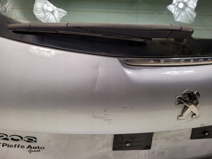 фото №10, Задня кришка багажника peugeot 208 2015