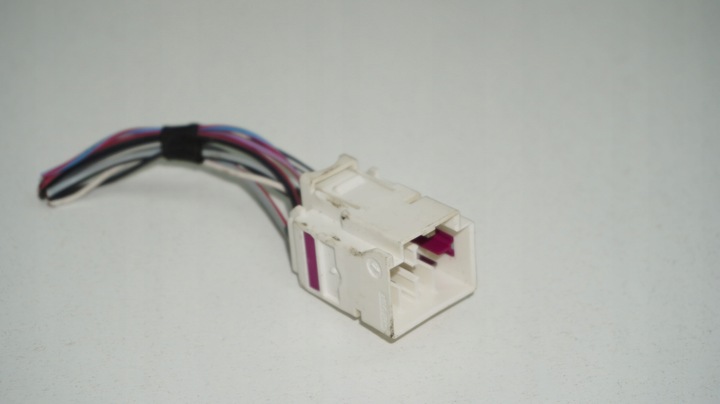 фото №6, Audi volkswagen seat skoda штекер разъём соединитель 4f0937743e