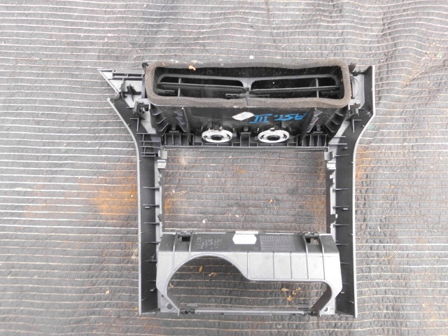 фото №5, Консоль рамка середня opel astra iii h 3 13141091 331985437