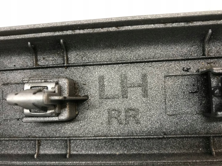 фото №9, Kia stonic захист заглушка рейлінг ліва лівий зад 87297-h8400