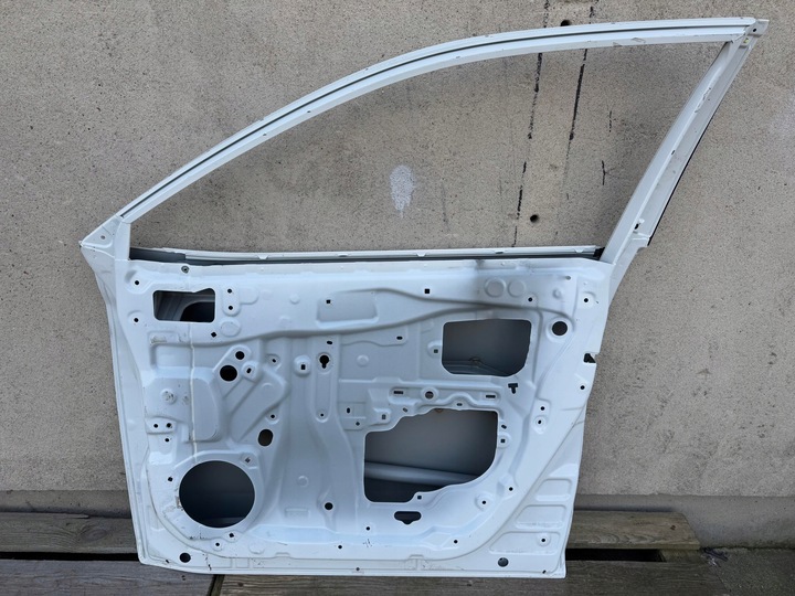 фото №7, Двері перед передні праві toyota corolla cross 2022- дуже гарний