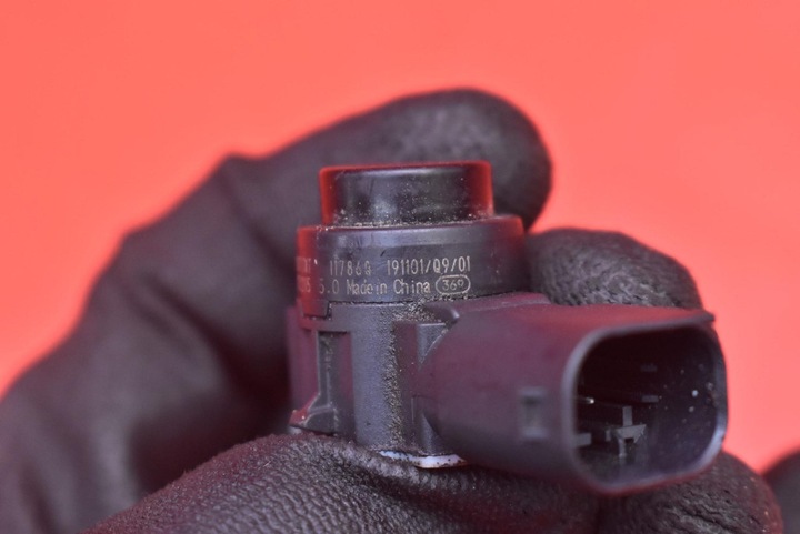 фото №8, Задний датчик pdc peugeot 2008 9675202477xt 1.2l бензин 60kw 2015