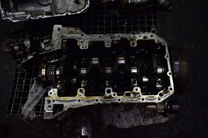 фото №9, Blok низ двигуна вал 7797922 bmw e60 e61 2.0 d 177 km 07-10