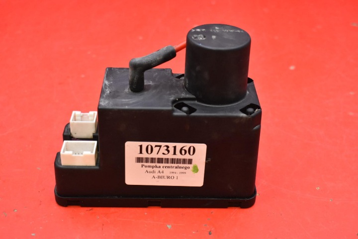 фото №8, Помпа центрального замка 4a0862257j audi a4 b5 sedan 94-99