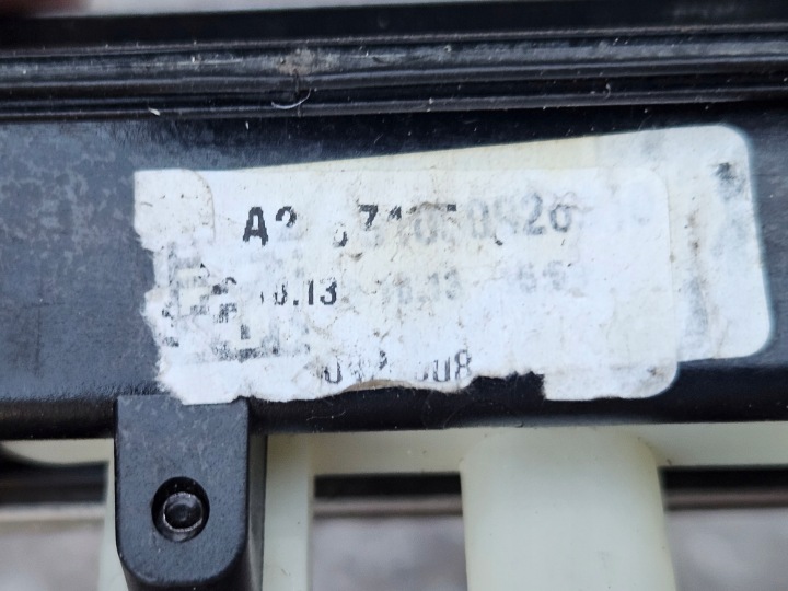 фото №11, Mercedes b-klasa w246 накладка крышки зад a2467400793