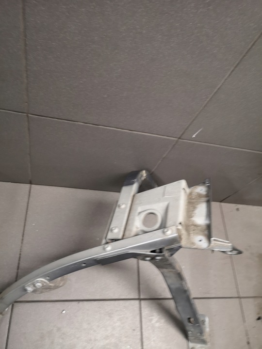 фото №9, Перемикач-павук кронштейн крила правий a8 d3 4e0821138f
