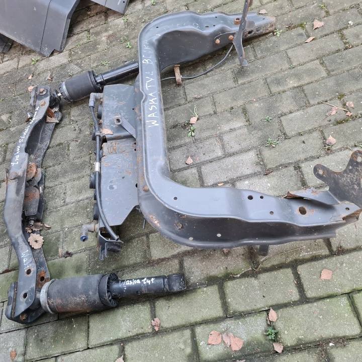 фото №7, Підвішування кабіни балка зад iveco trakker stralis