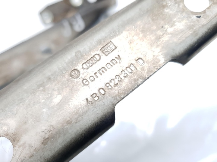 фото №4, Петлі петля капота audi a6 c5