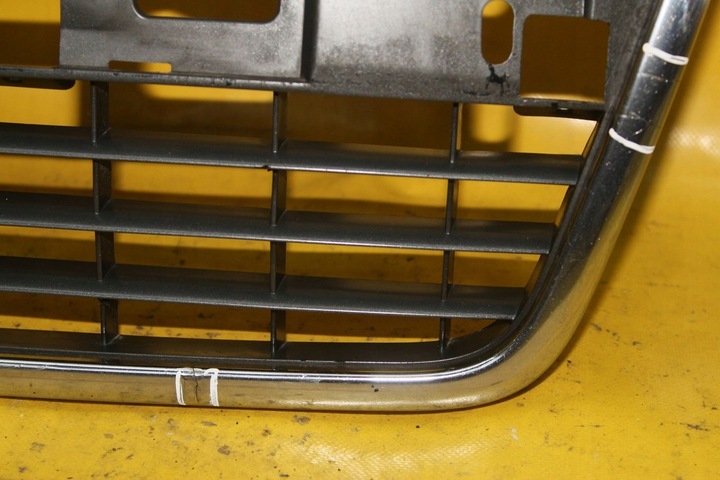 фото №6, Решітка радіатора решітка перед a6 c6 sedan 4f0853651