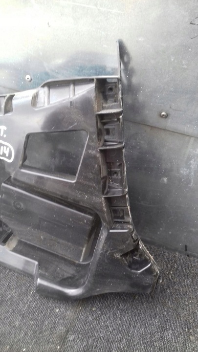 фото №9, Ковзун бампера лівий зад 7371753 bmw f20 рестайлінг