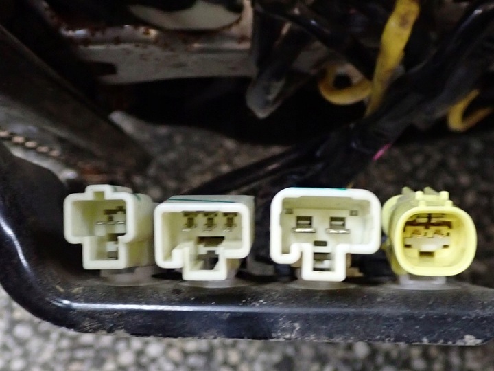 фото №9, Комплект сидений европа оригинал кожа mitsubishi l200 19r