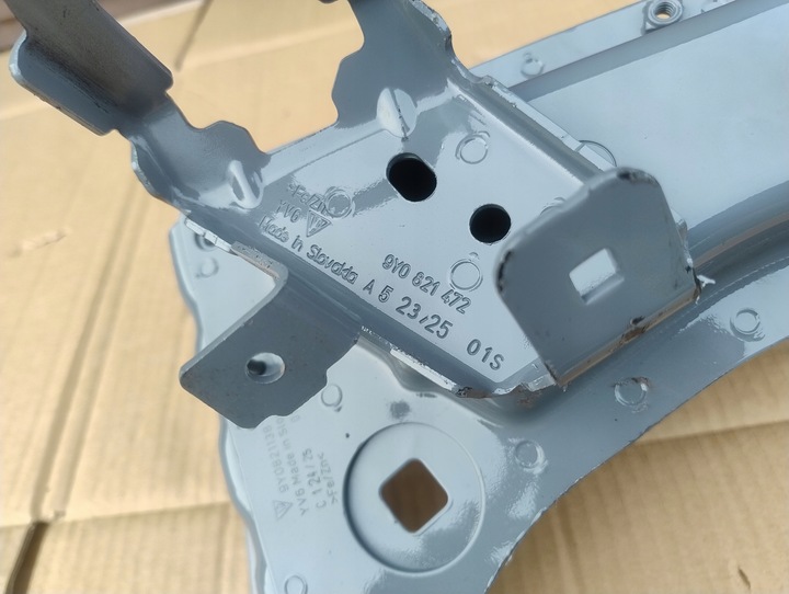 фото №9, Cayenne iii 9y0 правые кронштейн крепление крыльев перед хороший оригинал