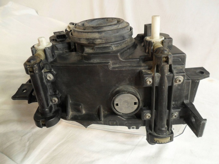 фото №16, Фара перед сторона левая nissan cab star 26060mb400 004227